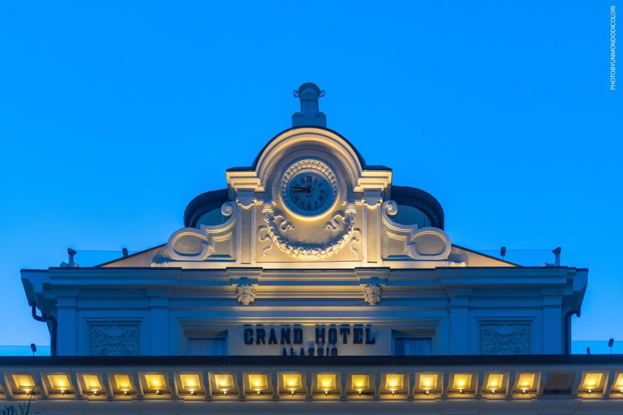 Grand Hotel Alassio Beach & Spa Resort - The Leading Hotels Of The World Dış mekan fotoğraf