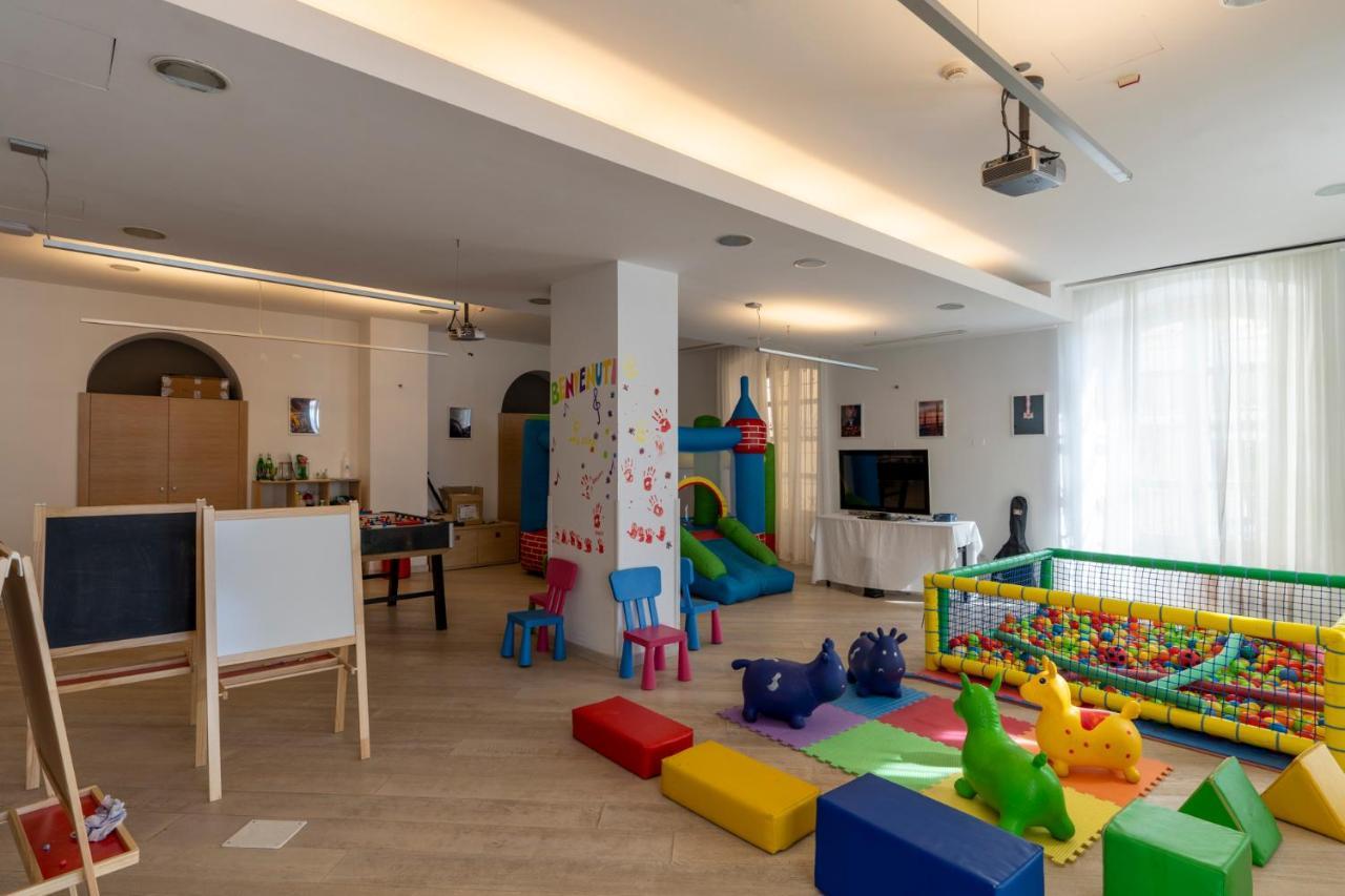 Grand Hotel Alassio Beach & Spa Resort - The Leading Hotels Of The World Dış mekan fotoğraf